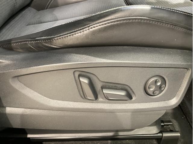 Q5 40TDIクワトロ Sライン 4WD HDDナビ ETC アダプティブクルーズコントロール レーンキープアシスト パーキングアシスト 障害物センサー バックカメラ ヒルディセントコントロール シートヒーター LEDヘッドライト(16枚目)