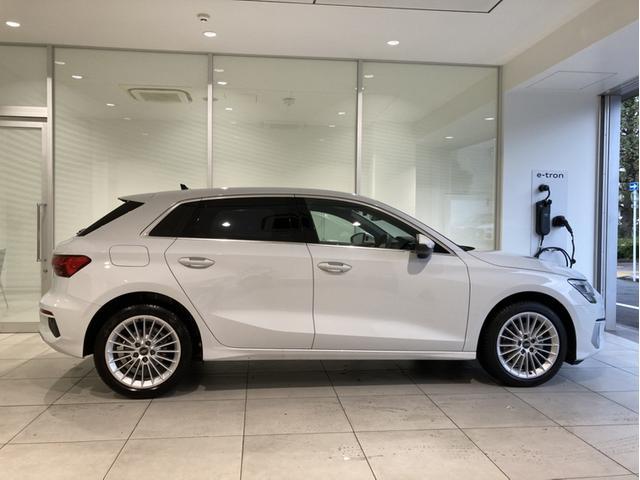 Ａ３ スポーツバック３０ＴＦＳＩアドバンスド　ＨＤＤナビ　ＥＴＣ　衝突被害軽減ブレーキ　アダプティブクルーズコントロール　レーンキープアシスト　障害物センサー　バックカメラ　シートヒーター　電動シート　ＬＥＤヘッドライト　アルミホイール　禁煙車（7枚目）