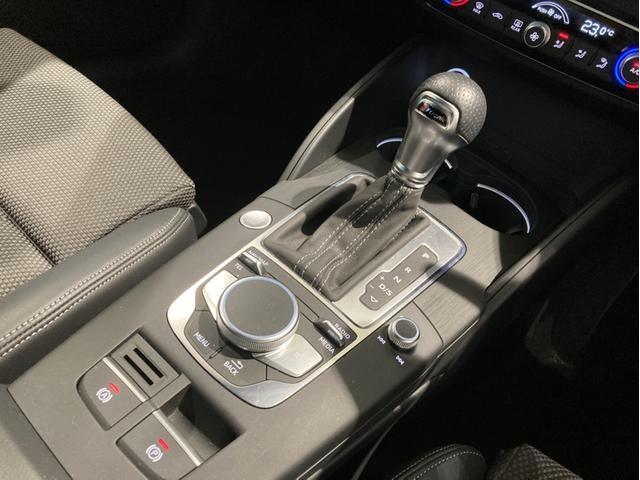 A3 スポーツバック30TFSI スポーツ メモリーナビ ETC 衝突被害軽減ブレーキ アダプティブクルーズコントロール レーンキープアシスト バックカメラ オートマチックハイビーム シートヒーター LEDヘッドライト アルミホイール 禁煙車(21枚目)
