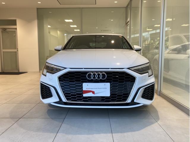 A3 スポーツバック30TFSI Sライン HDDナビ ETC 衝突被害軽減ブレーキ アダプティブクルーズコントロール レーンキープアシスト 障害物センサー バックカメラ 本革シート シートヒーター 電動シート LEDヘッドライト フルセグTV(6枚目)