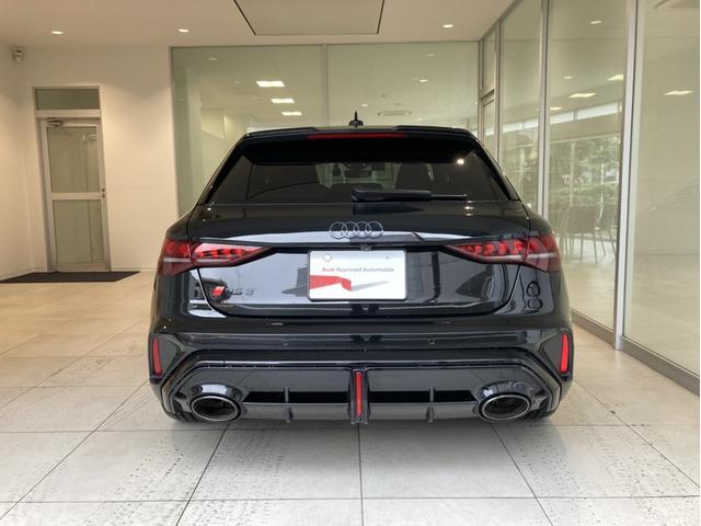 RS3スポーツバック ベースグレード 4WD メモリーナビ ETC 衝突被害軽減ブレーキ アダプティブクルーズコントロール レーンキープアシスト パーキングアシスト 障害物センサー バックカメラ 本革シート シートヒーター アルミホイール(9枚目)