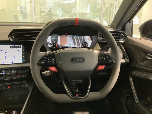 RS3スポーツバック ベースグレード 4WD メモリーナビ ETC 衝突被害軽減ブレーキ アダプティブクルーズコントロール レーンキープアシスト パーキングアシスト 障害物センサー バックカメラ 本革シート シートヒーター アルミホイール(21枚目)