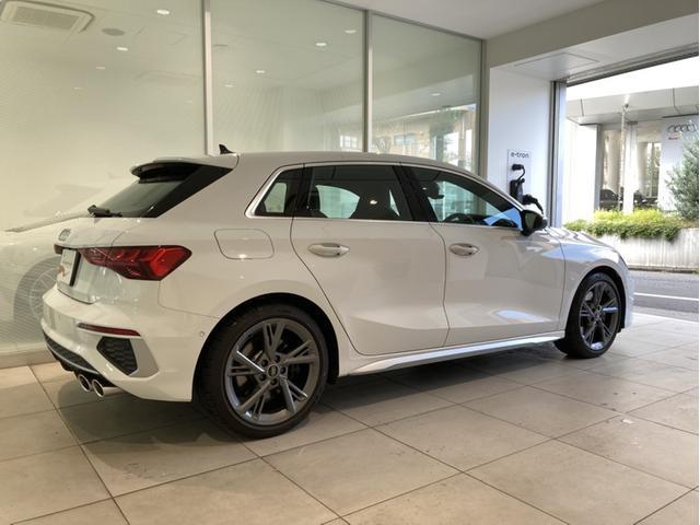 S3 スポーツバック 4WD メモリーナビ ETC 衝突被害軽減ブレーキ アダプティブクルーズコントロール レーンキープアシスト パーキングアシスト 障害物センサー バックカメラ 本革シート シートヒーター アルミホイール(7枚目)