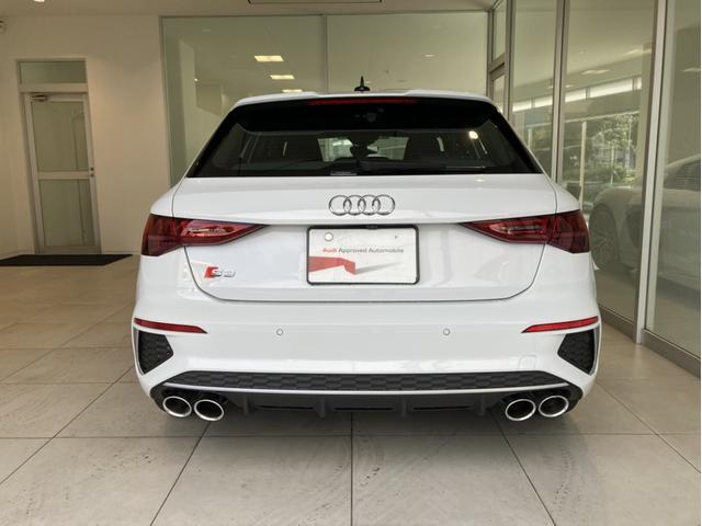 S3 スポーツバック 4WD メモリーナビ ETC 衝突被害軽減ブレーキ アダプティブクルーズコントロール レーンキープアシスト パーキングアシスト 障害物センサー バックカメラ 本革シート シートヒーター アルミホイール(9枚目)