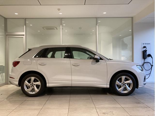 Q3 35TFSIアドバンスド メモリーナビ ETC 衝突被害軽減ブレーキ アダプティブクルーズコントロール レーンキープアシスト 障害物センサー 全周囲カメラ 本革シート シートヒーター LEDヘッドライト ルーフレール 禁煙車(7枚目)