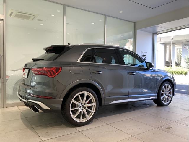 RS Q3 ベースグレード 4WD メモリーナビ ETC 衝突被害軽減ブレーキ アダプティブクルーズコントロール レーンキープアシスト 障害物センサー 全周囲カメラ 本革シート シートヒーター LEDヘッドライト アルミホイール(9枚目)