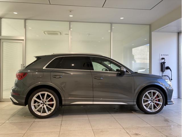 RS Q3 ベースグレード 4WD メモリーナビ ETC 衝突被害軽減ブレーキ アダプティブクルーズコントロール レーンキープアシスト 障害物センサー 全周囲カメラ 本革シート シートヒーター LEDヘッドライト アルミホイール(13枚目)