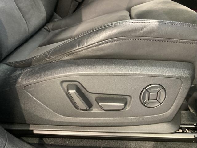 RS Q3 ベースグレード 4WD メモリーナビ ETC 衝突被害軽減ブレーキ アダプティブクルーズコントロール レーンキープアシスト 障害物センサー 全周囲カメラ 本革シート シートヒーター LEDヘッドライト アルミホイール(16枚目)