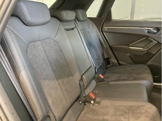 RS Q3 ベースグレード 4WD メモリーナビ ETC 衝突被害軽減ブレーキ アダプティブクルーズコントロール レーンキープアシスト 障害物センサー 全周囲カメラ 本革シート シートヒーター LEDヘッドライト アルミホイール(18枚目)