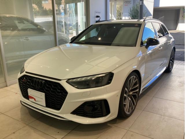 アウディ ＲＳ４アバント