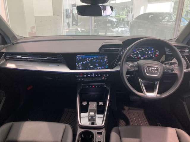 Ａ３ スポーツバック３０ＴＦＳＩアドバンスド　限定車／フルレザー／ＣａｒＰｌａｙ　バックカメラ　ブラインドスポットモニター　ＬＥＤヘッドライト　アルミホイール　電動シート　過給器設定モデル　メモリーナビ　フルセグＴＶ　ＥＴＣ　衝突被害軽減ブレーキ（12枚目）