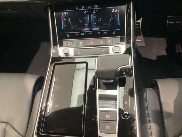 Ｑ８ ５０ＴＤＩクワトロ　Ｓライン　４ＷＤ　ディーゼルターボ　ＳｌｉｎｅＰＫＧ／Ｂ＆Ｏ／フルレザー　衝突被害軽減ブレーキ　アダプティブクルーズコントロール　レーンキープアシスト　全周囲カメラ　メモリーナビ　フルセグ　ＥＴＣ　スマートキー（17枚目）