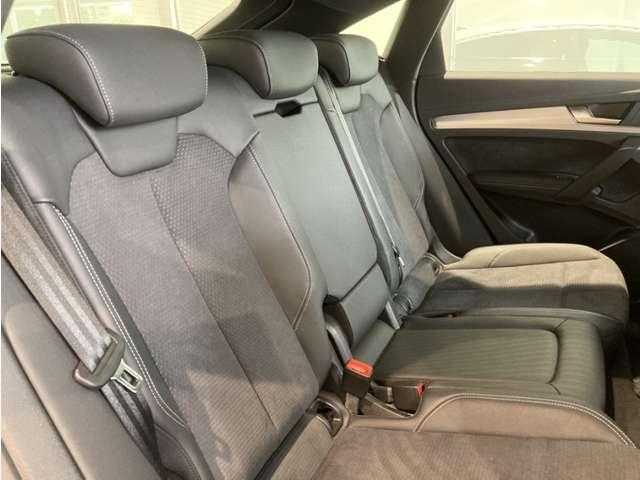 Ｑ５スポーツバック ４０ＴＤＩクワトロ　Ｓライン　ディーゼルターボ　４ＷＤ　ＳｌｉｎｅＰｌｕｓＰＫＧ／コンフォートＰＫＧ／ＣａｒＰｌａｙ　ＬＥＤヘッドライト　アルミホイール　シートヒーター　メモリーナビ　ＥＴＣ　全周囲カメラ　レーンキープアシスト（17枚目）