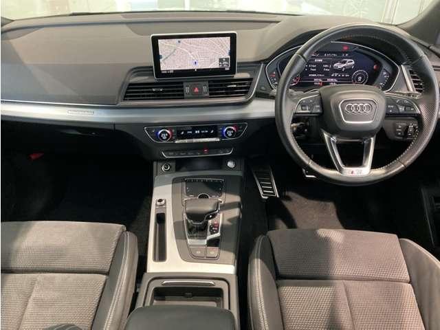 Ｑ５ ２．０ＴＦＳＩクワトロ　スポーツ　Ｓラインパッケージ　４ＷＤ　ＳｌｉｎｅＰＫＧ／ハーフレザー／マルチアンビ／Ｓサス　全周囲カメラ　メモリーナビ　フルセグ　ＤＶＤ　ＣＤ　ミュージックプレイヤー接続可　ＥＴＣ　スマートキー　電動シート　シートヒーター　ＬＥＤ（17枚目）