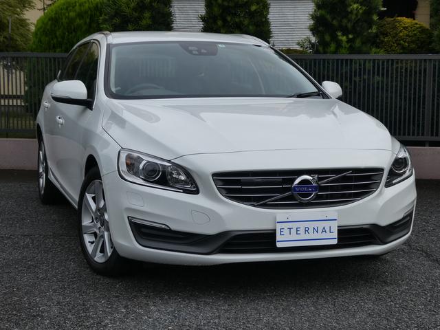 Ｖ６０ Ｔ４　ラグジュアリーエディション　１オーナ　禁煙　整備記録８枚全Ｄ　黒革　ＳＨ　Ｐシート　地デジ　ＢＴ　ＵＳＢ　Ｂカメラ　Ｒソナー　Ｐシフト　純正１７インチＡＷ　インテリセーフ　追従ＡＣＣ　車間警告　ＢＬＩＳ　ＨＩＤ　ルーフレール（3枚目）