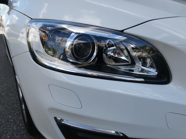 Ｖ６０ Ｔ４　ラグジュアリーエディション　１オーナ　禁煙　整備記録８枚全Ｄ　黒革　ＳＨ　Ｐシート　地デジ　ＢＴ　ＵＳＢ　Ｂカメラ　Ｒソナー　Ｐシフト　純正１７インチＡＷ　インテリセーフ　追従ＡＣＣ　車間警告　ＢＬＩＳ　ＨＩＤ　ルーフレール（24枚目）