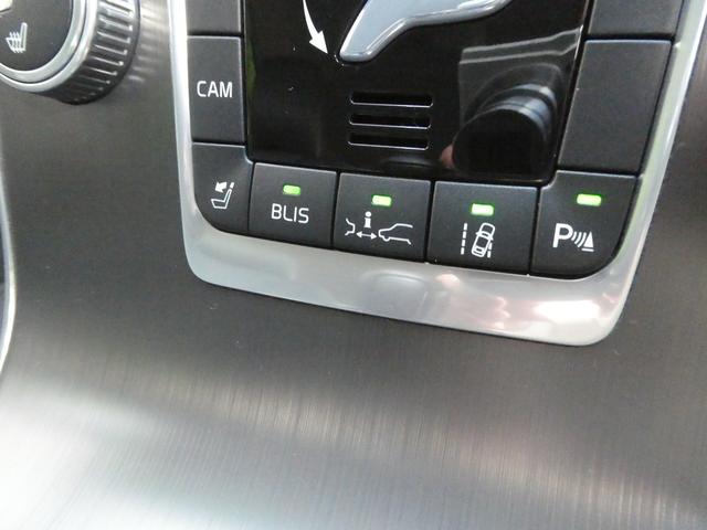 Ｖ６０ Ｔ４　ラグジュアリーエディション　１オーナ　禁煙　整備記録８枚全Ｄ　黒革　ＳＨ　Ｐシート　地デジ　ＢＴ　ＵＳＢ　Ｂカメラ　Ｒソナー　Ｐシフト　純正１７インチＡＷ　インテリセーフ　追従ＡＣＣ　車間警告　ＢＬＩＳ　ＨＩＤ　ルーフレール（41枚目）