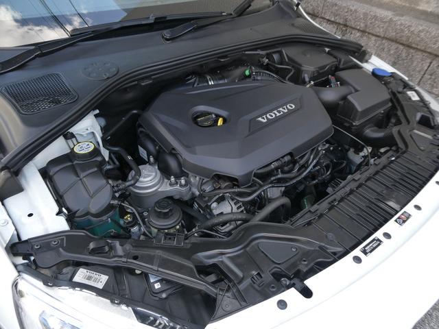 Ｖ６０ Ｔ４　ラグジュアリーエディション　１オーナ　禁煙　整備記録８枚全Ｄ　黒革　ＳＨ　Ｐシート　地デジ　ＢＴ　ＵＳＢ　Ｂカメラ　Ｒソナー　Ｐシフト　純正１７インチＡＷ　インテリセーフ　追従ＡＣＣ　車間警告　ＢＬＩＳ　ＨＩＤ　ルーフレール（55枚目）