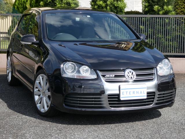 ゴルフ Ｒ３２　１オーナー車　禁煙車　４８９６０ｋｍ　天張り張替済　フルタイム４ＷＤ　取説　整備手帳　スペアキー　整備記録あり　黒革　シートヒーター　フルセグ　純正１８インチＡＷ　パドルシフト　キセノンライト　ＥＴＣ（3枚目）