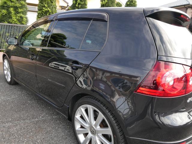 ゴルフ Ｒ３２　１オーナー車　禁煙車　４８９６０ｋｍ　天張り張替済　フルタイム４ＷＤ　取説　整備手帳　スペアキー　整備記録あり　黒革　シートヒーター　フルセグ　純正１８インチＡＷ　パドルシフト　キセノンライト　ＥＴＣ（11枚目）