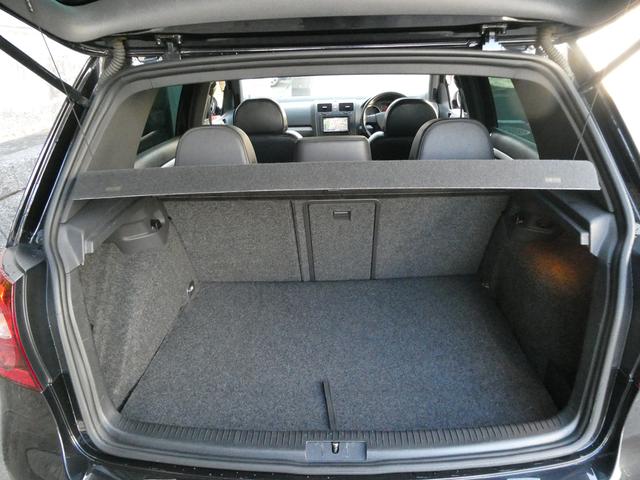 ゴルフ Ｒ３２　１オーナー車　禁煙車　４８９６０ｋｍ　天張り張替済　フルタイム４ＷＤ　取説　整備手帳　スペアキー　整備記録あり　黒革　シートヒーター　フルセグ　純正１８インチＡＷ　パドルシフト　キセノンライト　ＥＴＣ（44枚目）