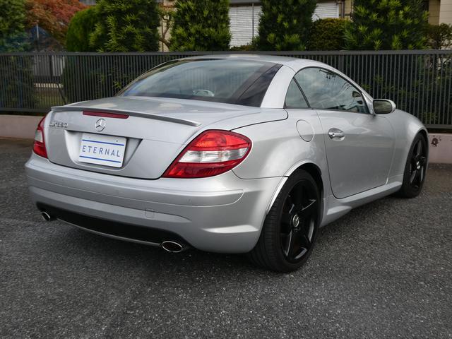 SLK SLK350 AMGスポーツエディション 電動オープン 禁煙 S記録10枚 48224km時ATオイル デフオイル交換歴 取説 整備手帳 スペアキー 黒革 シートヒーター エアスカーフ 純正18インチAW パドル 前後ソナー HID ETC(9枚目)