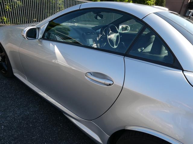 SLK SLK350 AMGスポーツエディション 電動オープン 禁煙 S記録10枚 48224km時ATオイル デフオイル交換歴 取説 整備手帳 スペアキー 黒革 シートヒーター エアスカーフ 純正18インチAW パドル 前後ソナー HID ETC(10枚目)