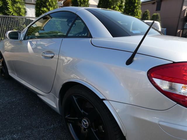 SLK SLK350 AMGスポーツエディション 電動オープン 禁煙 S記録10枚 48224km時ATオイル デフオイル交換歴 取説 整備手帳 スペアキー 黒革 シートヒーター エアスカーフ 純正18インチAW パドル 前後ソナー HID ETC(11枚目)