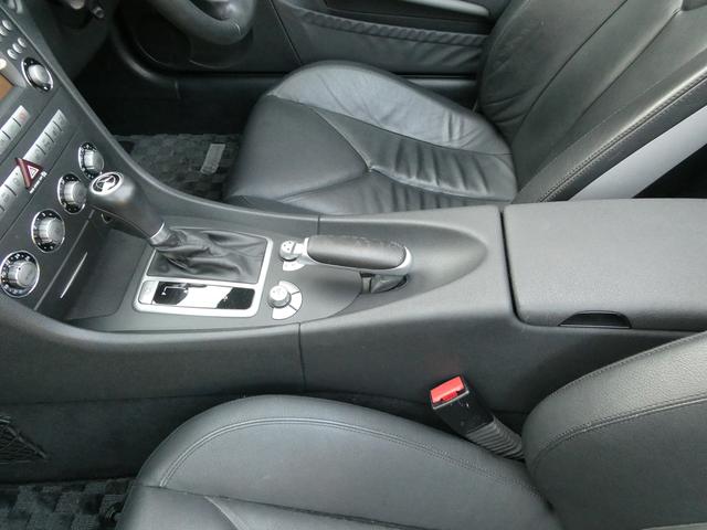 SLK SLK350 AMGスポーツエディション 電動オープン 禁煙 S記録10枚 48224km時ATオイル デフオイル交換歴 取説 整備手帳 スペアキー 黒革 シートヒーター エアスカーフ 純正18インチAW パドル 前後ソナー HID ETC(32枚目)
