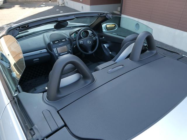 SLK SLK350 AMGスポーツエディション 電動オープン 禁煙 S記録10枚 48224km時ATオイル デフオイル交換歴 取説 整備手帳 スペアキー 黒革 シートヒーター エアスカーフ 純正18インチAW パドル 前後ソナー HID ETC(34枚目)