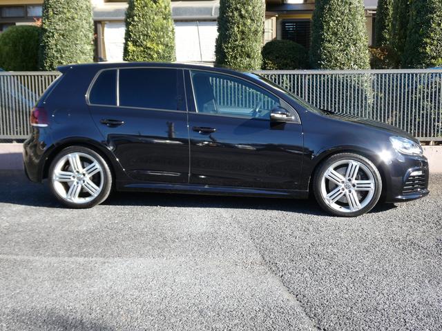 ゴルフ R 実走3万キロ台 フルタイム4WD 1オーナー 禁煙車 整備記録10枚全D 黒革 シートH パドル 純正HDDナビ フルセグ Bカメ 天張り垂れ無し 純正18インチAW レーダー HID ETC(5枚目)