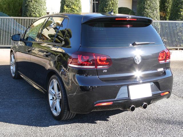 ゴルフ R 実走3万キロ台 フルタイム4WD 1オーナー 禁煙車 整備記録10枚全D 黒革 シートH パドル 純正HDDナビ フルセグ Bカメ 天張り垂れ無し 純正18インチAW レーダー HID ETC(12枚目)