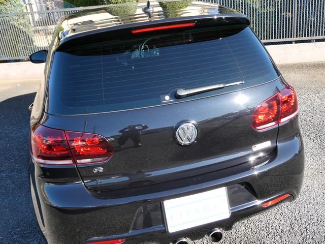 ゴルフ R 実走3万キロ台 フルタイム4WD 1オーナー 禁煙車 整備記録10枚全D 黒革 シートH パドル 純正HDDナビ フルセグ Bカメ 天張り垂れ無し 純正18インチAW レーダー HID ETC(14枚目)
