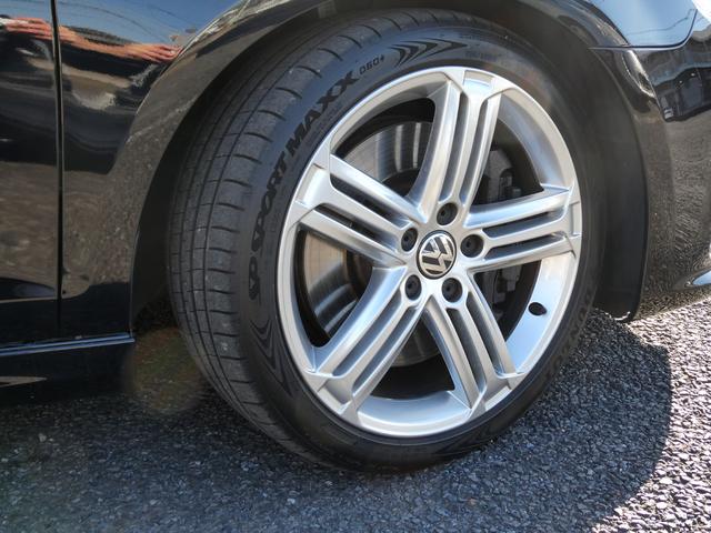 ゴルフ R 実走3万キロ台 フルタイム4WD 1オーナー 禁煙車 整備記録10枚全D 黒革 シートH パドル 純正HDDナビ フルセグ Bカメ 天張り垂れ無し 純正18インチAW レーダー HID ETC(20枚目)