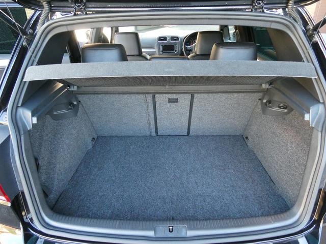 ゴルフ R 実走3万キロ台 フルタイム4WD 1オーナー 禁煙車 整備記録10枚全D 黒革 シートH パドル 純正HDDナビ フルセグ Bカメ 天張り垂れ無し 純正18インチAW レーダー HID ETC(46枚目)