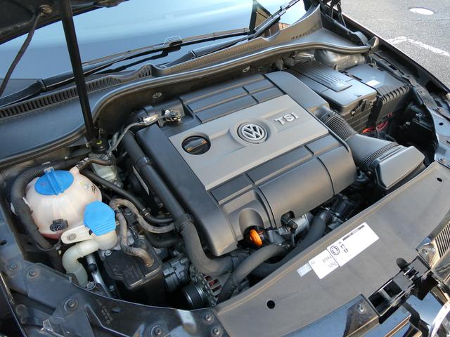 ゴルフ R 実走3万キロ台 フルタイム4WD 1オーナー 禁煙車 整備記録10枚全D 黒革 シートH パドル 純正HDDナビ フルセグ Bカメ 天張り垂れ無し 純正18インチAW レーダー HID ETC(50枚目)