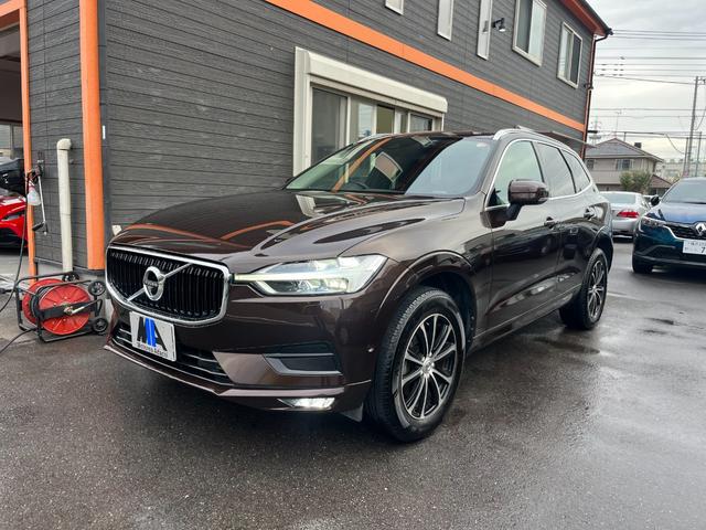 VOLVO XC60 D4 AWD MOMENTUM