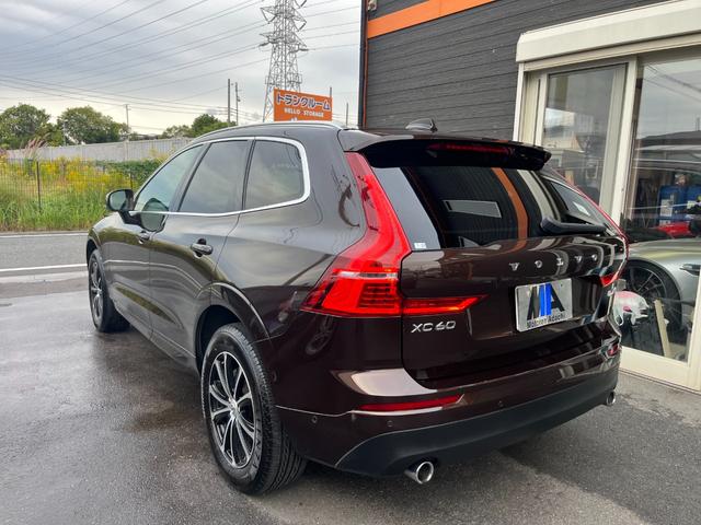 VOLVO XC60 D4 AWD MOMENTUM