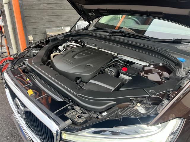 VOLVO XC60 D4 AWD MOMENTUM
