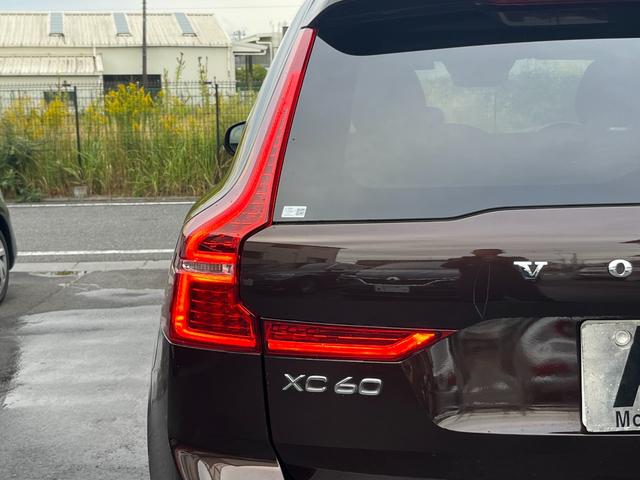 VOLVO XC60 D4 AWD MOMENTUM