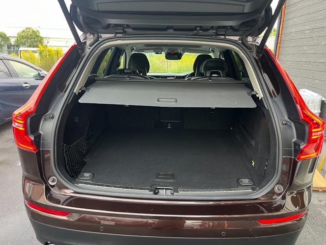 VOLVO XC60 D4 AWD MOMENTUM