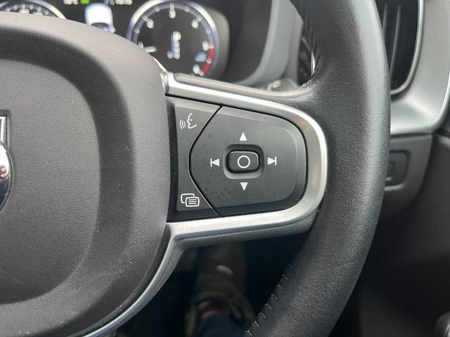 VOLVO XC60 D4 AWD MOMENTUM
