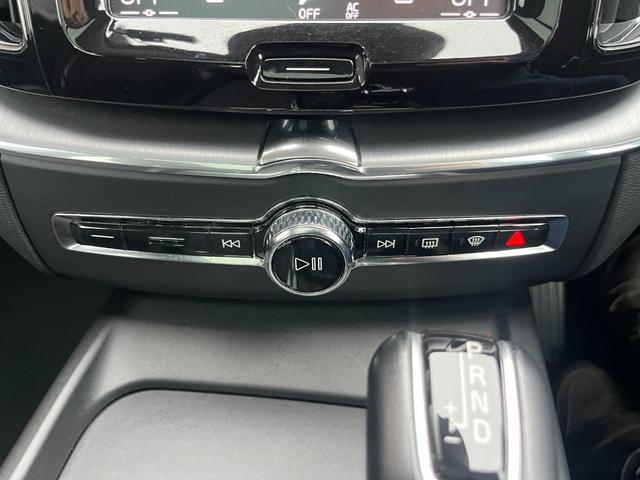 VOLVO XC60 D4 AWD MOMENTUM