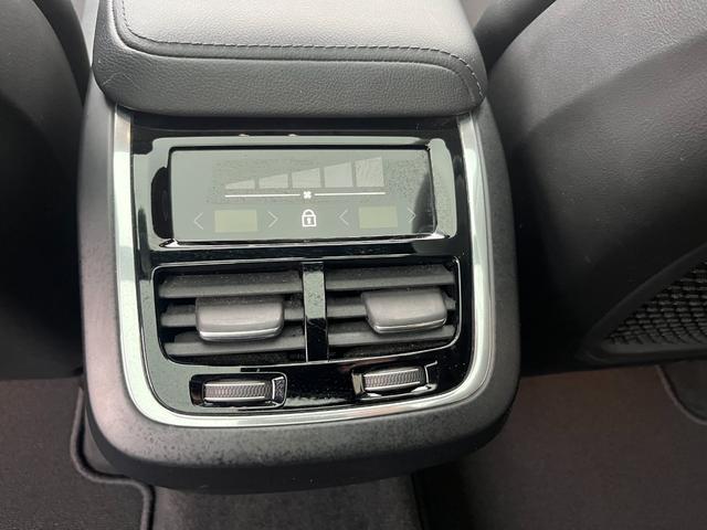 VOLVO XC60 D4 AWD MOMENTUM