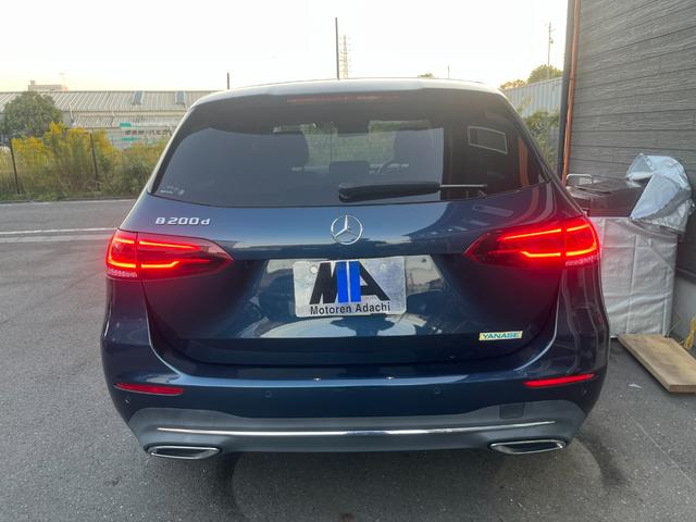 Bクラス B200d JAAA鑑定車/禁煙車/レーダーセーフティP/アダプティブクルーズコントロール/純正ナビ/バックカメラ/Bluetoothオーディオ/スペアキー×2(7枚目)