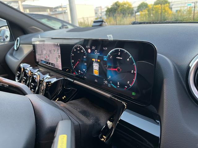 Bクラス B200d JAAA鑑定車/禁煙車/レーダーセーフティP/アダプティブクルーズコントロール/純正ナビ/バックカメラ/Bluetoothオーディオ/スペアキー×2(36枚目)