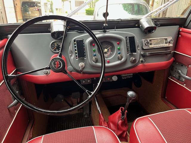 イギリスその他 　インターメカニカＩＭ－ＴＹＰ８２　キューベルワーゲン　１６００ｃｃ　ＶＷエンジン空冷　内装、幌（モヘア）レストア済みＭ／Ｔ．トノカバー　ディーラー車　インターメカニカ社生産１号車（11枚目）