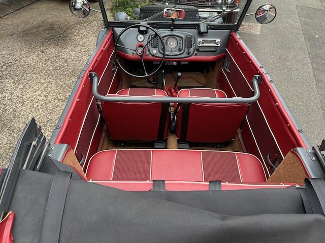 イギリスその他 　インターメカニカＩＭ－ＴＹＰ８２　キューベルワーゲン　１６００ｃｃ　ＶＷエンジン空冷　内装、幌（モヘア）レストア済みＭ／Ｔ．トノカバー　ディーラー車　インターメカニカ社生産１号車（35枚目）