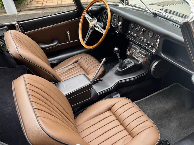 Eタイプ SI 4.2 ロードスター ボディー/内装フルレストア済み ハードトップ付き 幌/トノカバー新品(モヘア) 左ハンドル 検査2年付き(25枚目)