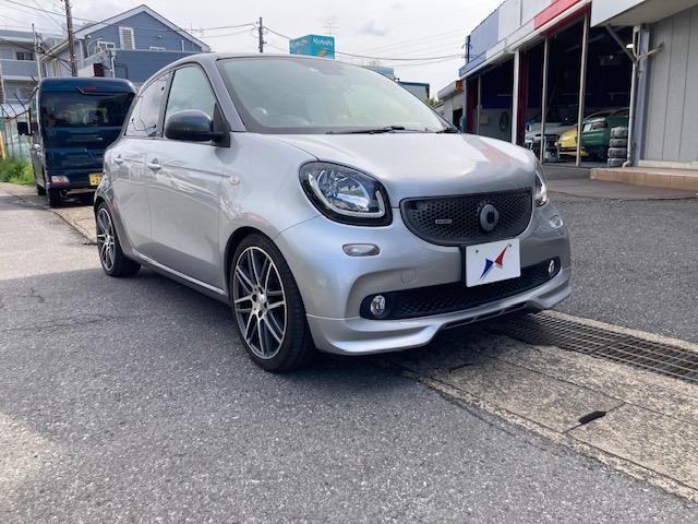 スマートフォーフォー BRABUS エクスクルーシブ 取説・保証書・スペアーキー・ガラスルーフ・パナソニックスマホ連携SDナビ・TV・ETC・Bカメラ・ドライブレコーダー・シートヒーター・タイヤ前後新品交換済・車検2027年9月(5枚目)